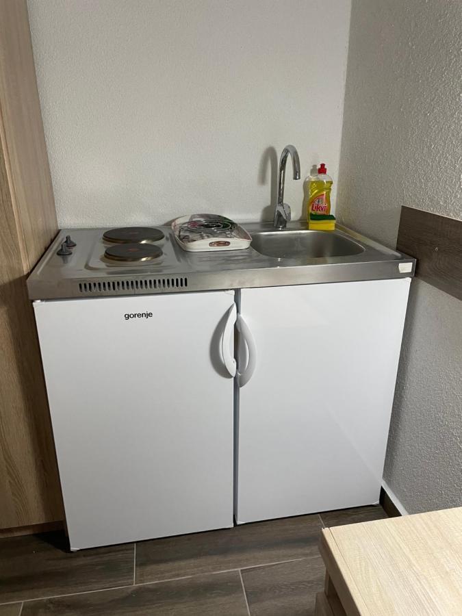 Apartman Ail 2 ウルツィニ エクステリア 写真