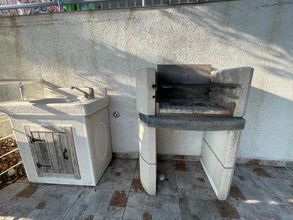 Apartman Ail 2 ウルツィニ エクステリア 写真