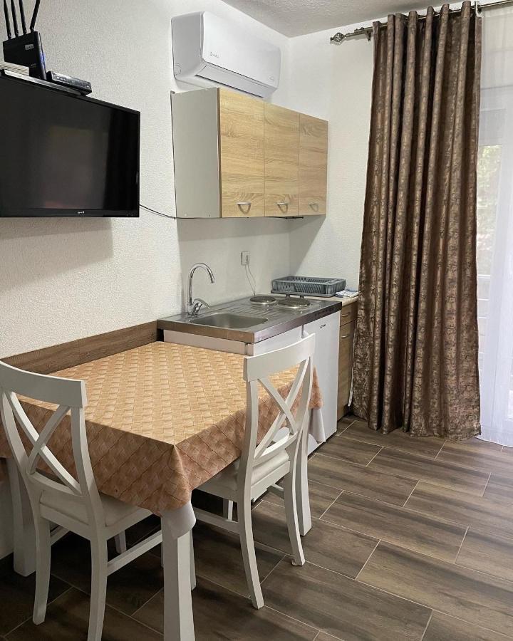 Apartman Ail 2 ウルツィニ エクステリア 写真