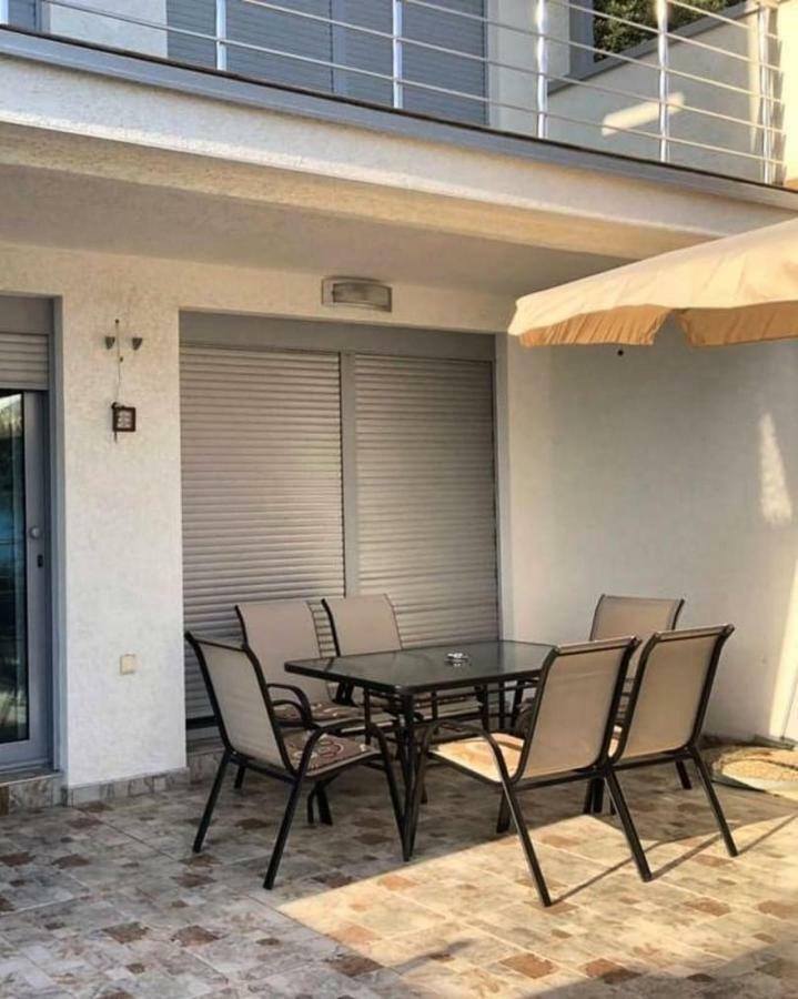 Apartman Ail 2 ウルツィニ エクステリア 写真